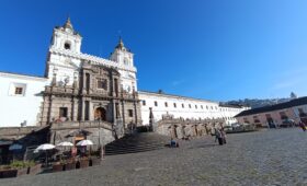 Quito to Baños with Ecuador Hopping